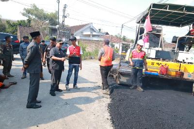 Kawal Proyek Strategis Rp 31 Miliar, Pemkab Blitar Pastikan Pengerjaan Infrastruktur Tepat Waktu Foto BeritaJatim.com
